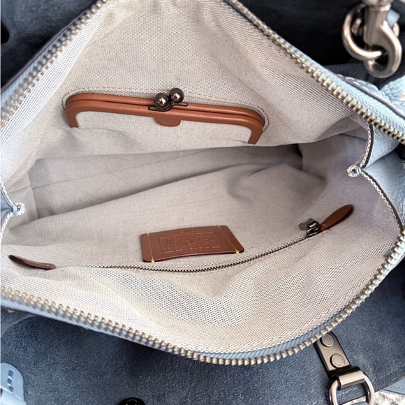 Beautiful Coach Rogue 1941 - Picture 6 of 10